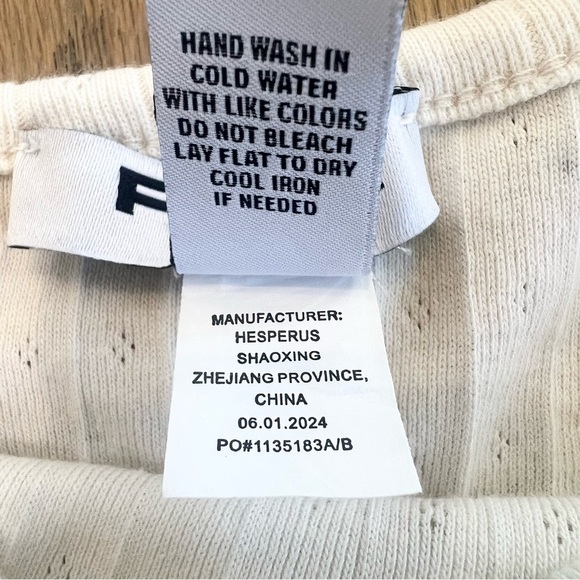 RSQ Tilly’s Girls Print Floral Rosette Crop Length Tee Size Large Girls Sizing - Picture 10 of 10